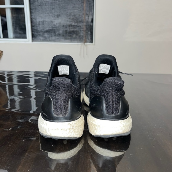 Adidas ultra boost. Blacks and white. Size woman’s 8.5 - Picture 4 of 4